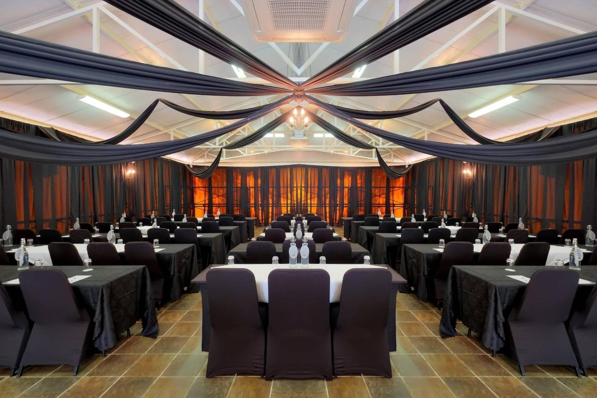 Protea Hotel By Marriott Polokwane Landmark Екстериор снимка