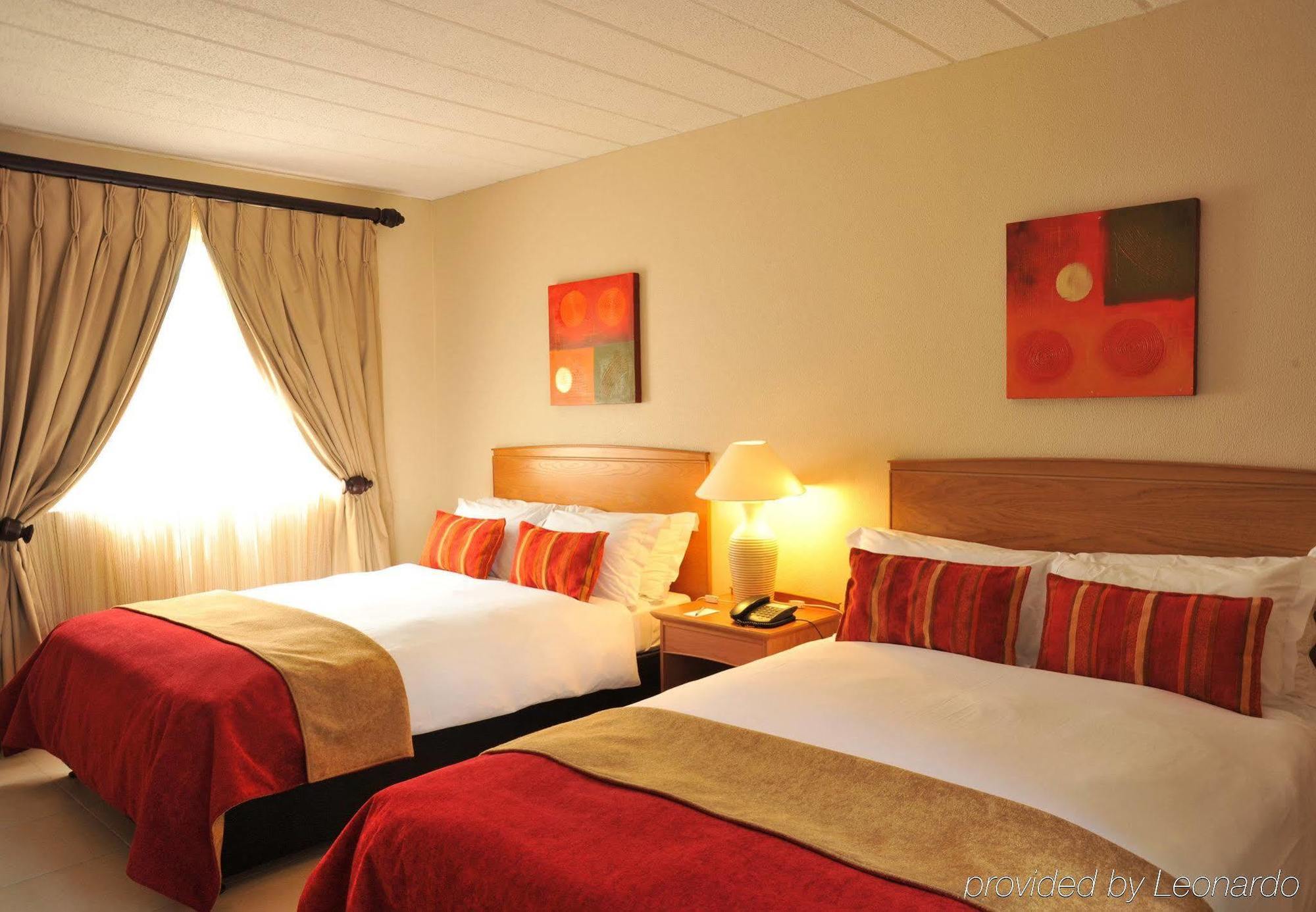 Protea Hotel By Marriott Polokwane Landmark Екстериор снимка