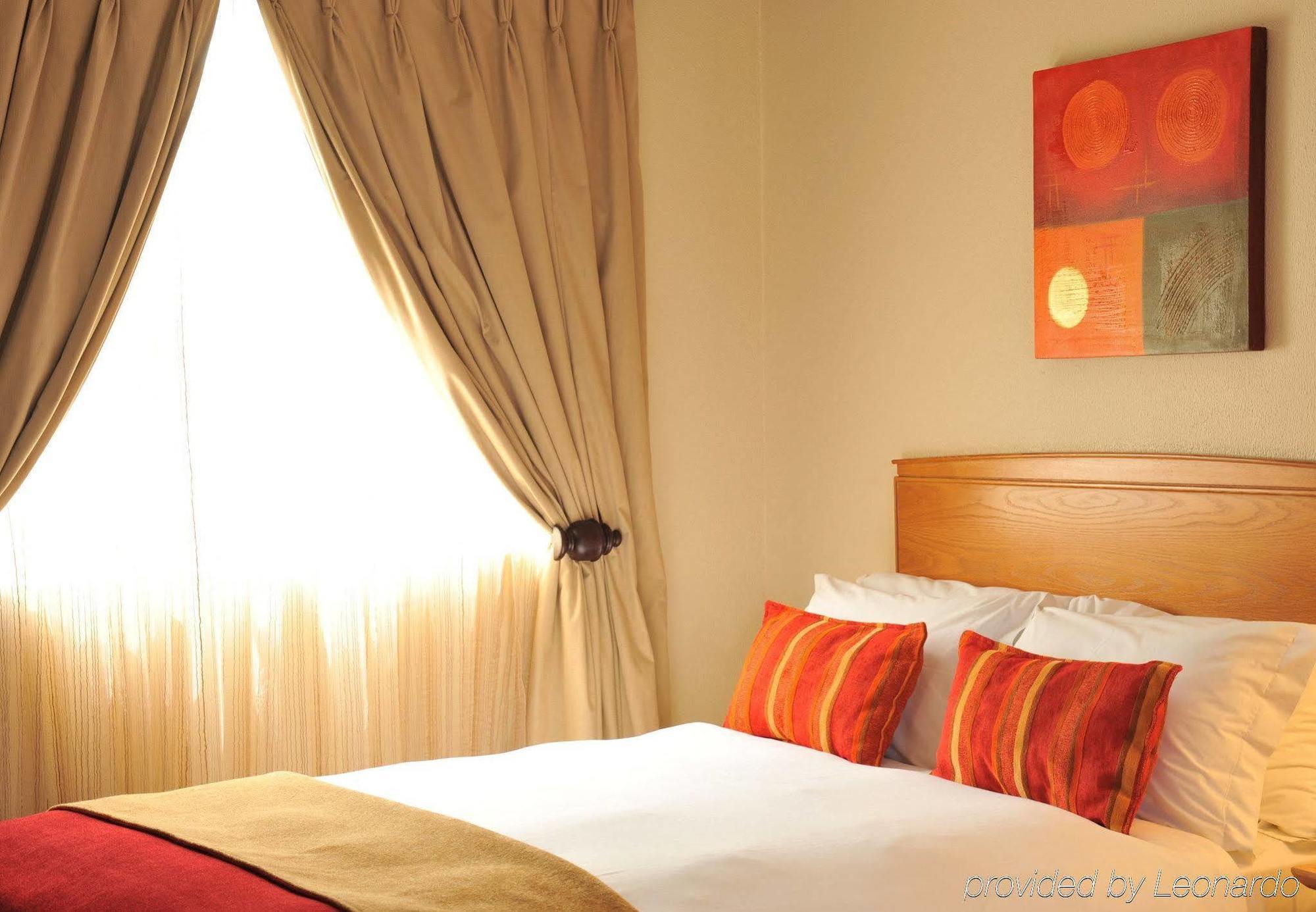 Protea Hotel By Marriott Polokwane Landmark Екстериор снимка