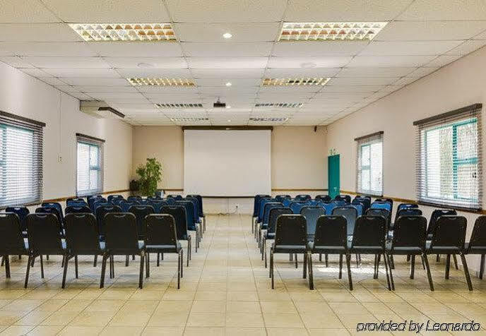 Protea Hotel By Marriott Polokwane Landmark Екстериор снимка